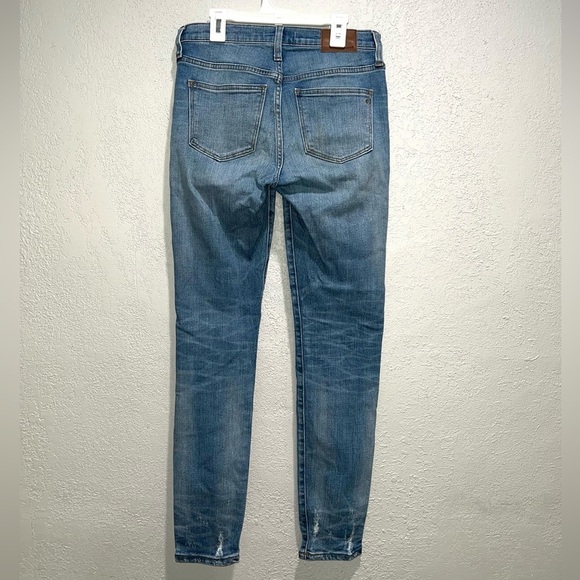 Madewell 9" High Rise Skinny Distressed Jeans - Picture 4 of 9
